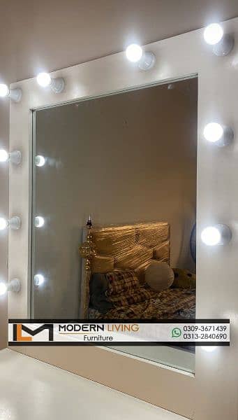 Stylish vanity dressing table with lights 5
