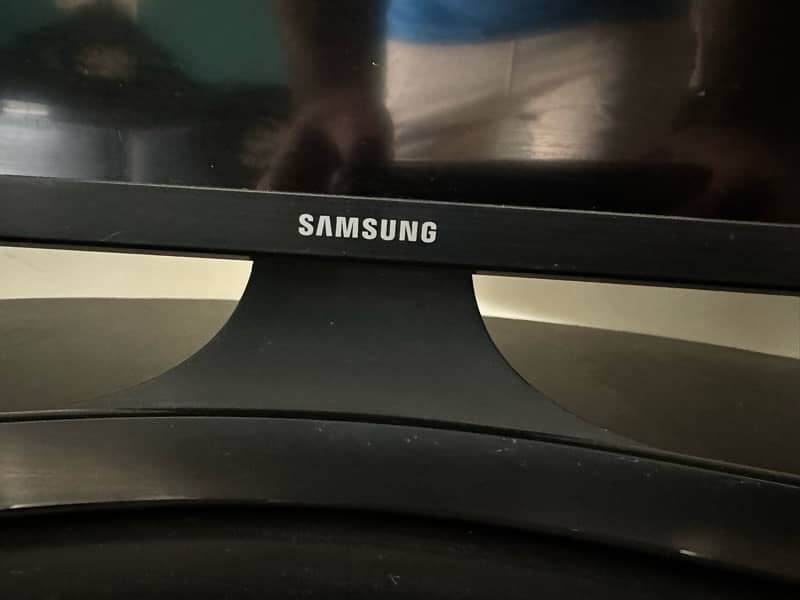 samsung 55” curved uhd led tv for sale 2
