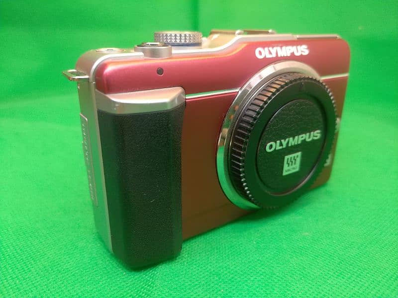 Olympus Pen E-PL1 Mirrorless DSLR body without lens (QUETTA location) 6