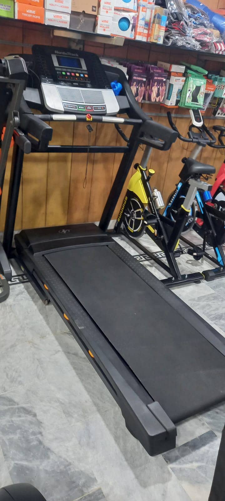Used Treadmill , elliptical , recumbent , upright bike , spin bike 9