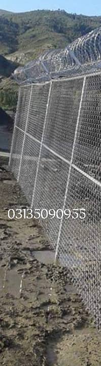 Chainlink Fence / Razor Wire Barbed Wire Security Fence Weld mesh 2