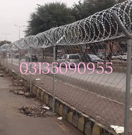 Electric Fance,Razor Wire Barbed Wire Security Fence Weld mesh 11