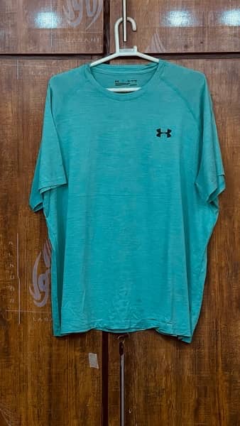 Under Armour XL T shirts and polos 3k each 10