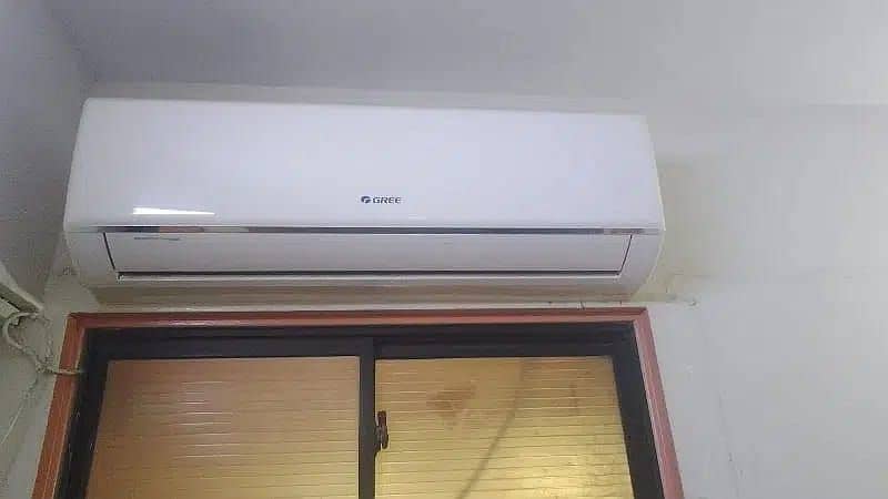 Gree 1.5 ton used inverter  Ac Heat and cool 0