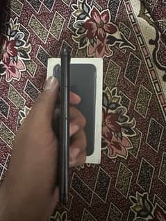 iPhone 7 with box 0