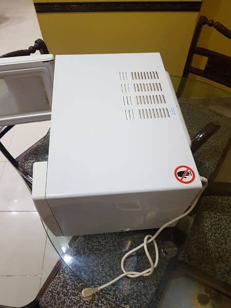 Pel Microwave working condition  in big size 10/10 1