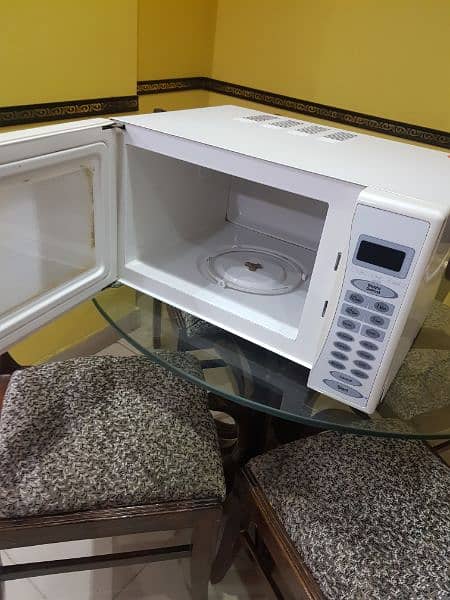 Pel Microwave working condition  in big size 10/10 2