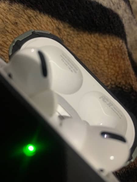 Apple Airpods Pro 1st Generation Nearly 10/10 5
