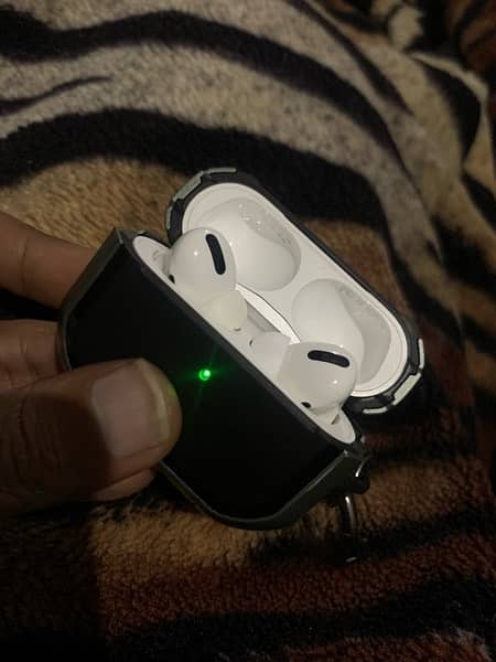 Apple Airpods Pro 1st Generation Nearly 10/10 6