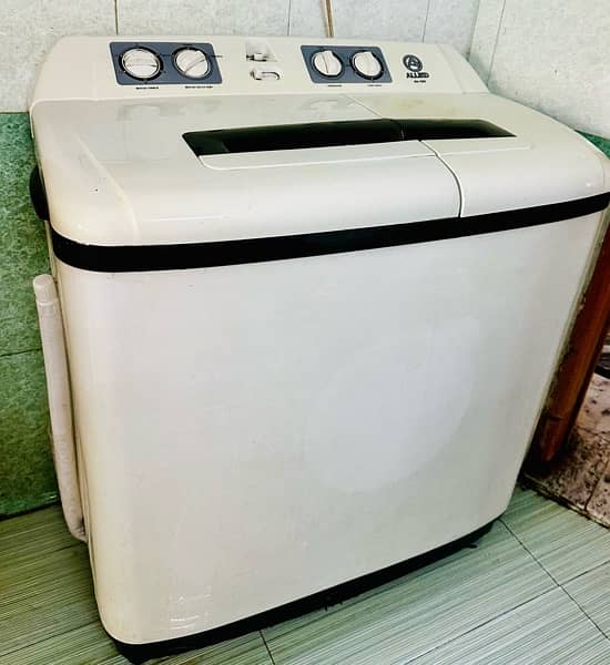 washing machine & dryer 1