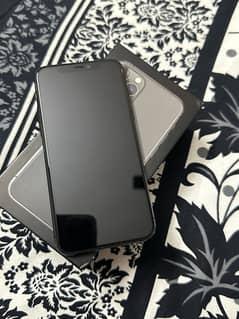 iPhone 11 Pro 64gb pta approved with box