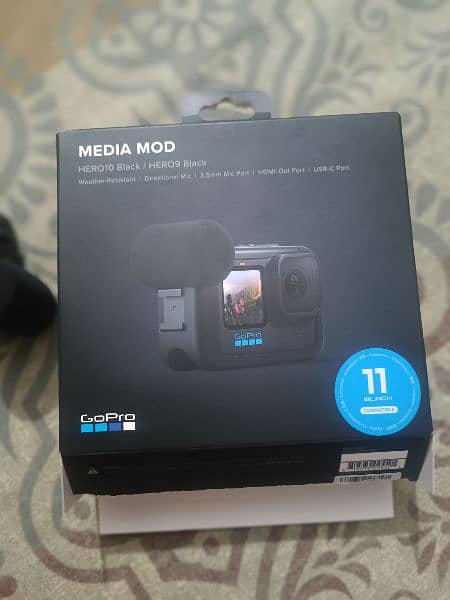 gopro Media mod selling yes 2 time use bought in china 2