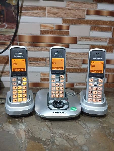 UK imported Panasonic trio cordless phone with intercom 0