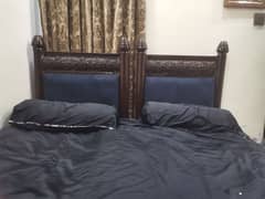 2 bed set single almost new argent sale