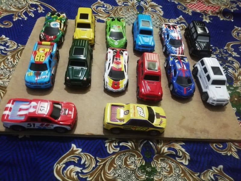 Matal Dinki Cars (100)Rs Each 2