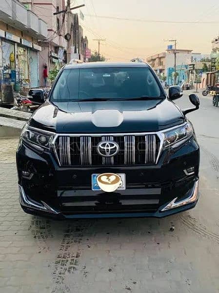 Rent a Land Cruiser v8 and Prado in Lahore 5