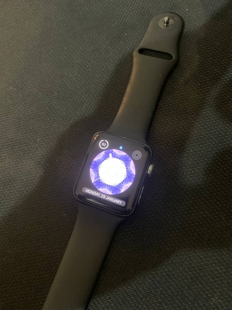 Apple Watch Series 3 42mm + Original Strap 1