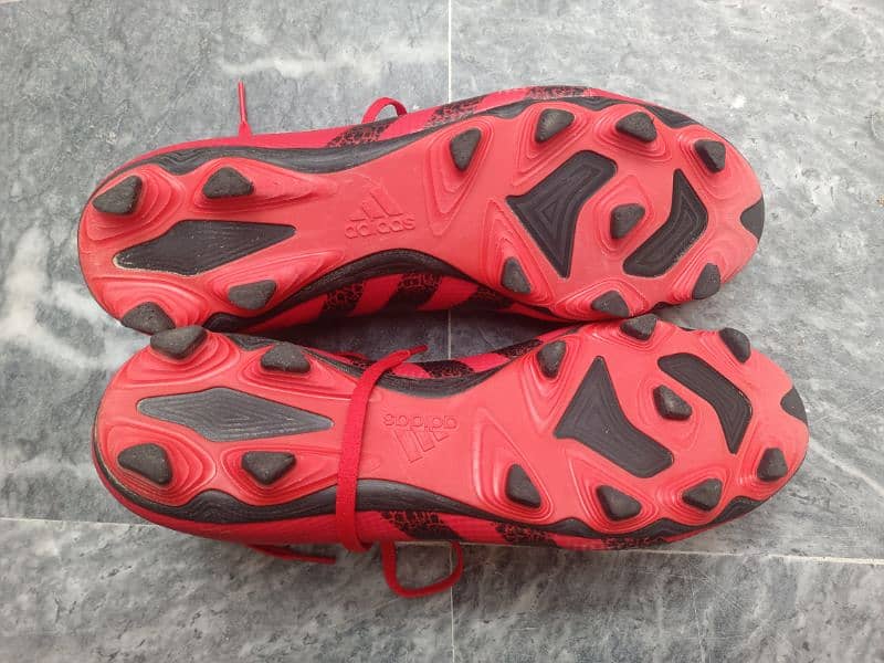 Adidas predator football shoes 9 Uk size 4