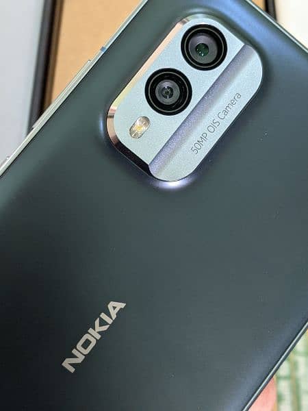 Nokia x30 5G 8/256 2