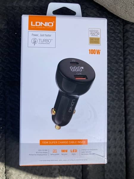 LDNIO 100W car charger Almost new 2
