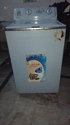 i-zone washing machine (ful size) in 10/9 condition. 0