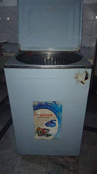 i-zone washing machine (ful size) in 10/9 condition. 3
