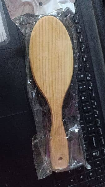 wooden hair brush 1