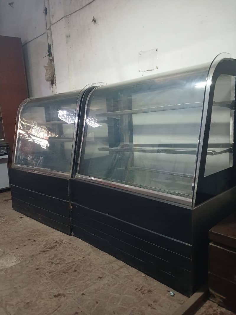Display counter / display chiller / Display table / shop counter 1