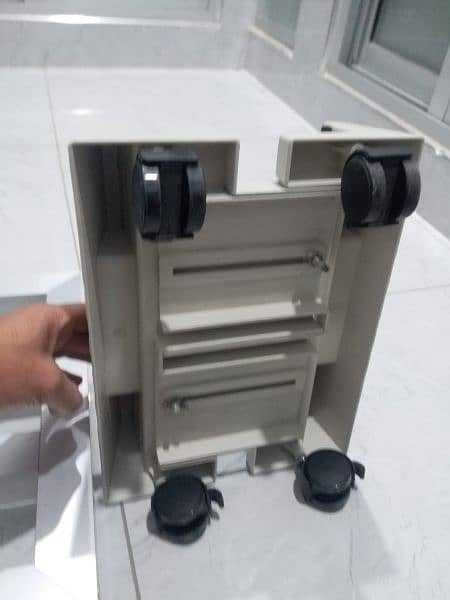 CPU trolly CPU Stand Good Condition 2