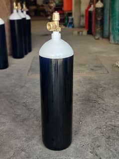 Oxygen cylinder