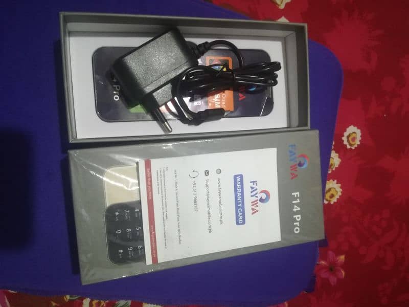 Four Sim Mobile (FAYWA F14 PRO) 0