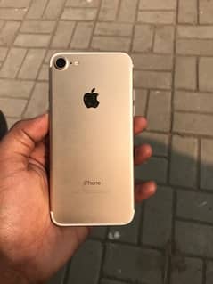 i am selling my iphone 7 128 gb