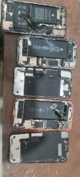 parts avaliable iPhone 11, Xs Max, Xr Samsung oppo vivo hawai parts 0