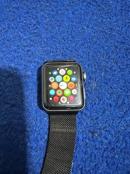 Apple Watch Series 3 38mm + GPS Data 1