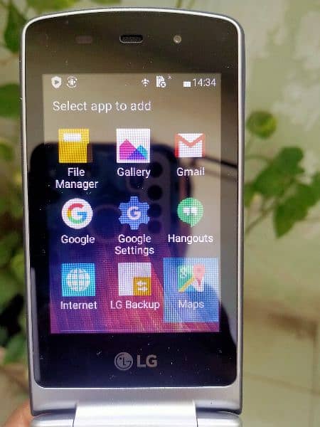 LG Android 5.1. 1 Folding Mobile Model H410 12