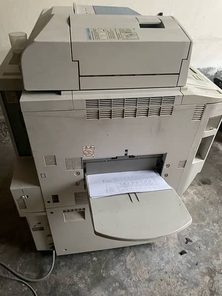 Photocopy machine colour and b/w 4