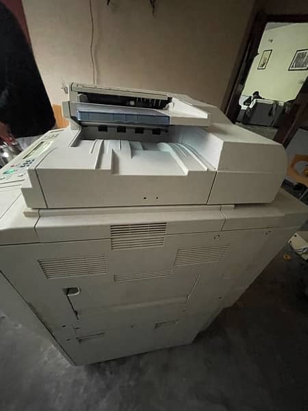 Photocopy machine colour and b/w 9