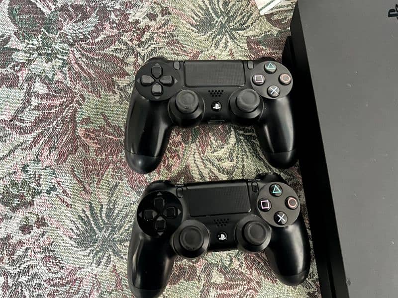 PLAYSTATION 4 FOR SALE 1