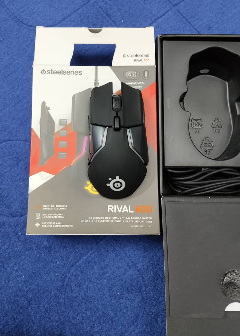 Top class gaming mice & Micepads, Controller and Streaming Device. 15
