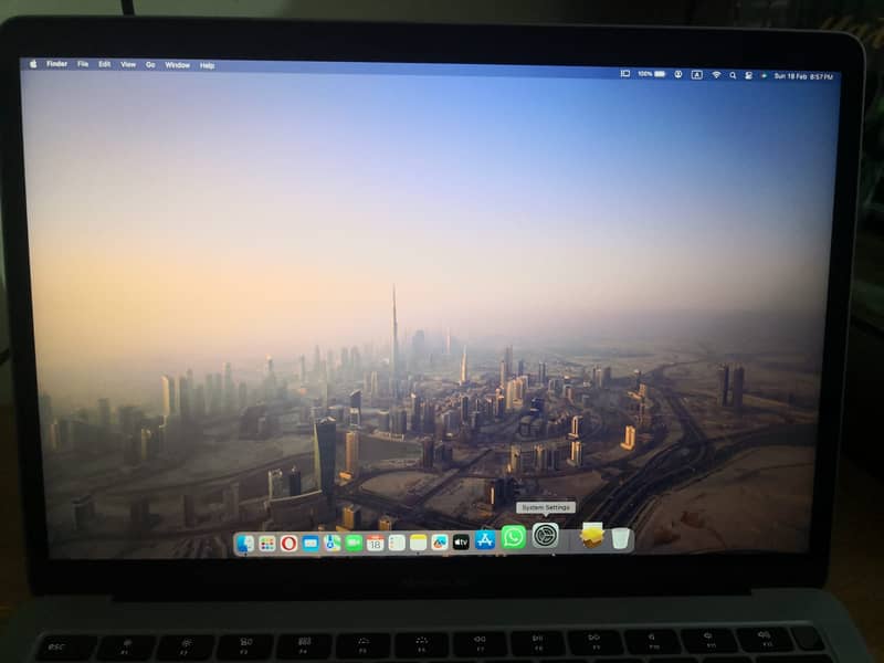 MacBook Air 2019 (Retina - 13.3-inch) 6