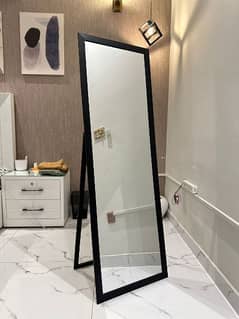 standing mirror