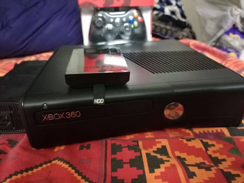 Xbox 360 slim just new 0