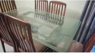 Dining table 0