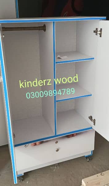 Cupboard brand new, 4 feet height 2.6 feet width 9