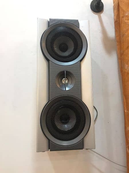 speakers Sony full set and Panasonic Yamaha RXV-371 5.1 channels 12