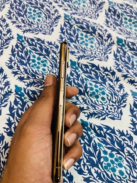 IPHONE Xs 256gb NON PTA urgent sale 1