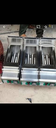 Deep fryer new model table top single basket 10 litre, pizza oven also