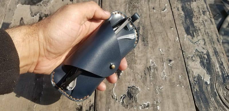 Hand-made leather sunglasses case 1