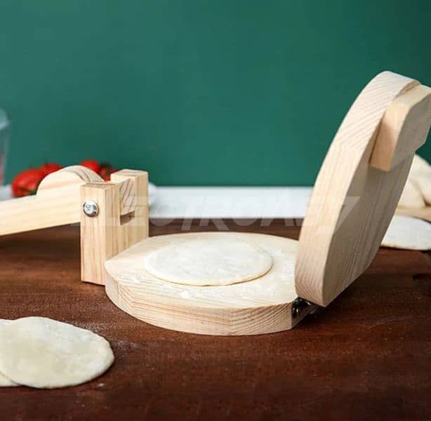 Roti/Chapati Maker Wooden 1
