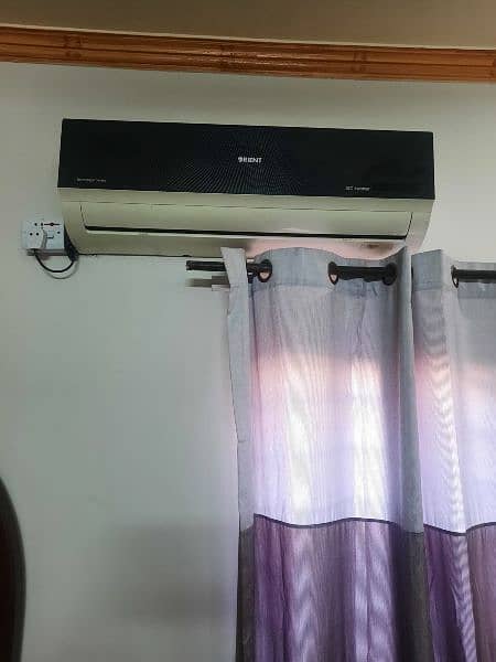 Orient  1.5 ton Inverter air conditioner heat and cool 0